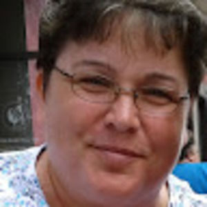 Meet your Posher, Crystal